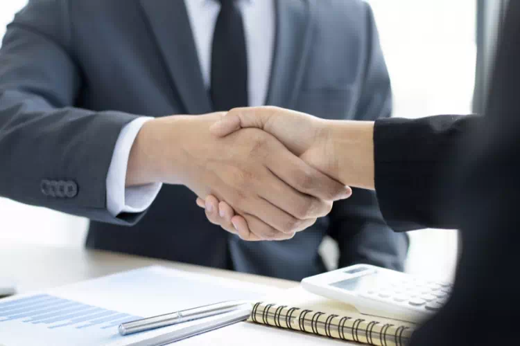 Savoir s'entourer, une qualité à avoir pour devenir un homme d'affaires performant