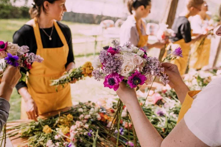 Team Building : atelier création de bouquets de fleurs