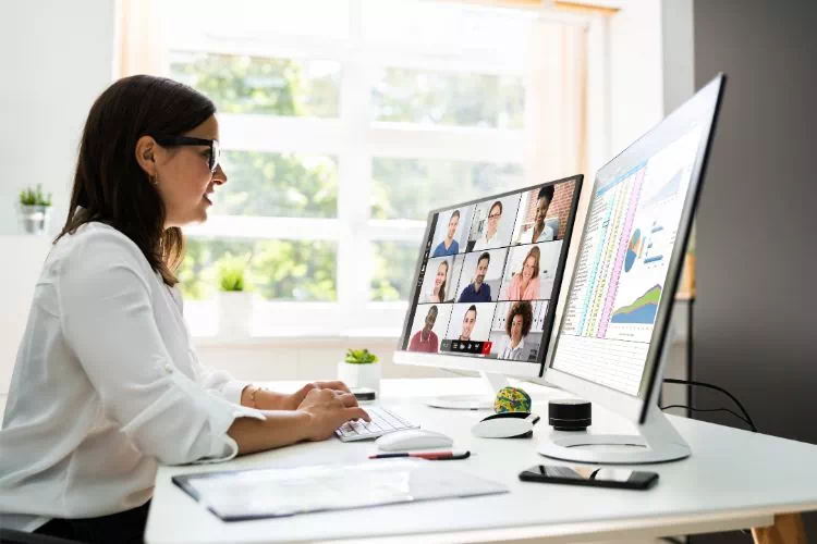 Webinaire avec plusieurs personnes