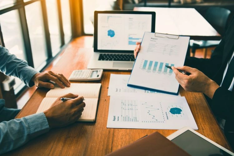 Consultation marketing dans un bureau