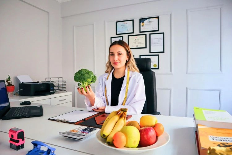 Médecin nutritionniste