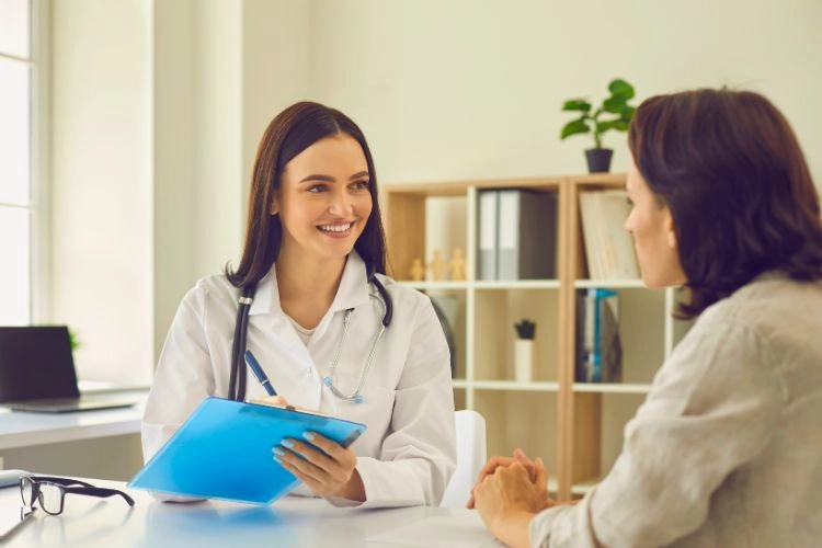 Médecin en pleine consultation