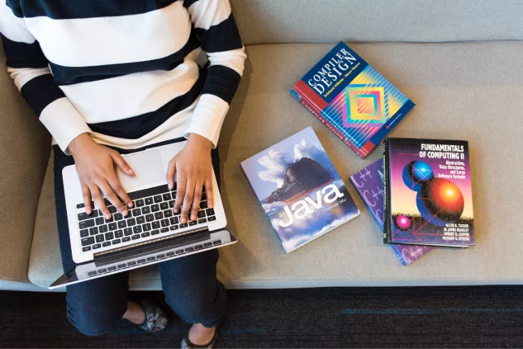 Personne apprenant de nouvelles compétences