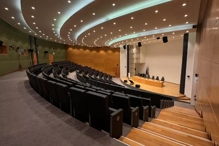 Salle de conférence pour un séminaire d'entreprise