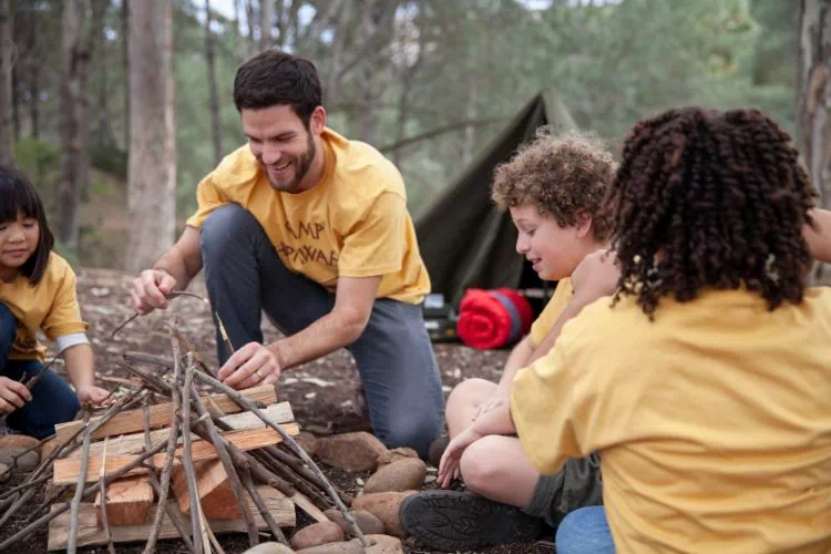Animateur Bafa au camping avec les enfants